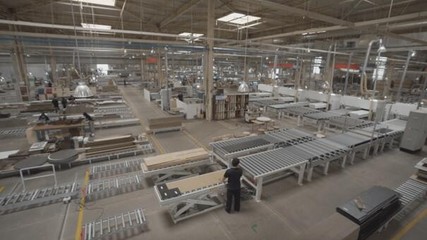 曲美家居上市8周年 跨国品牌矩阵成型彰显澎湃生命力